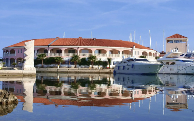 Marina Frapa Resort Rogoznica