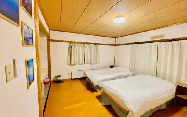 Yellow House Niseko