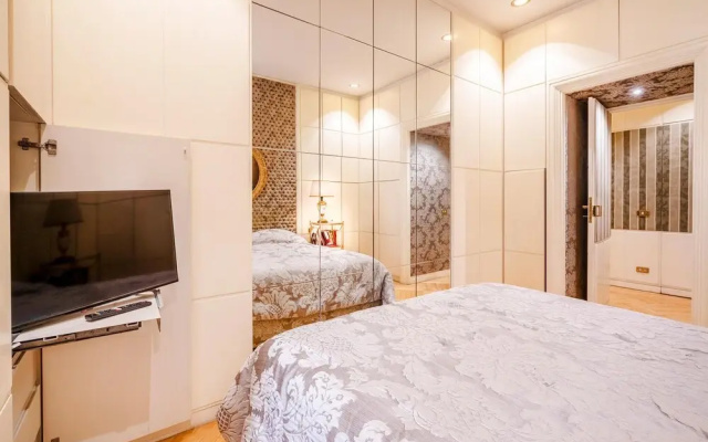 Stunning Apartment in Roma With Wifi and 2 Bedrooms
