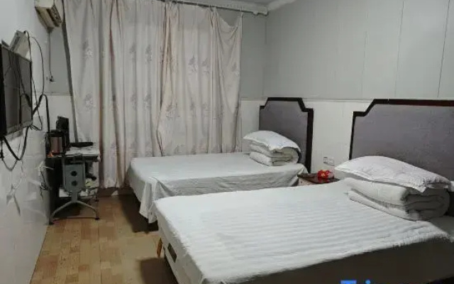 Lion Abduction Hotel