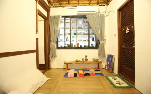 MongYouHwaWon Guesthouse(Painter's house)
