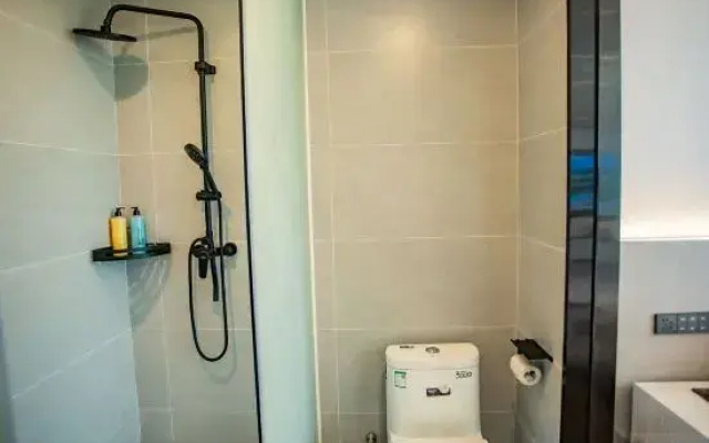 Fairyland Hotel (Beihai Silver Beach International Passenger Port)