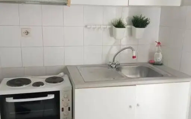 Lemon - HappyHostGr - Downtown Apartment