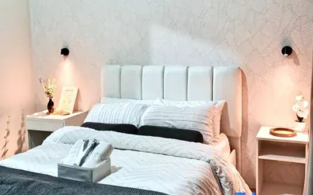 Park Mckinley West 1Br luxury suite