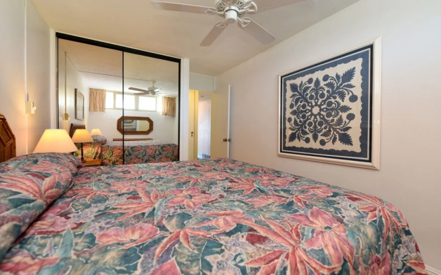 Kahana Reef 414 by RedAwning