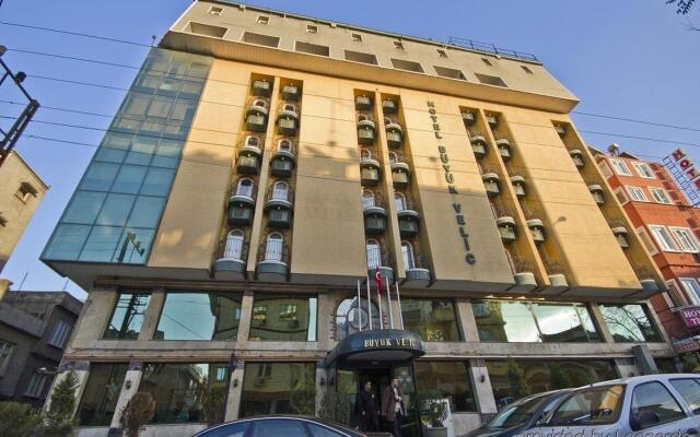 Buyuk Velic Hotel вид на фасад