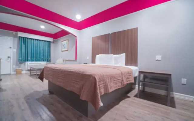 OYO Hotel Bliss Boardwalk