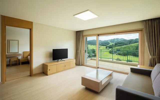 Oakvalley Resort Hills Village