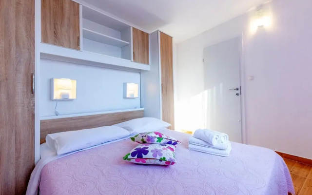 Nice Home in Celina With 2 Bedrooms and Wifi