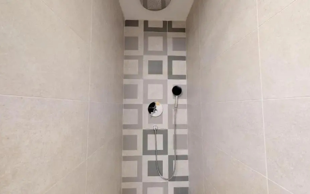 17 Ljubav Place