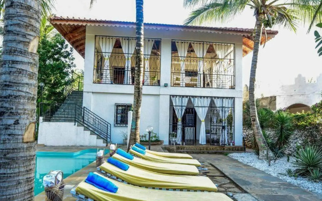 Watamu Sunflower House