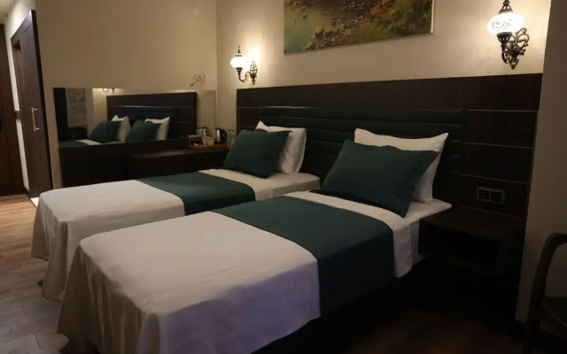 Ottoman Şükrü Efendi̇ Hotel