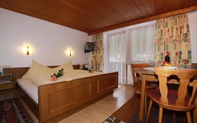 Gmnder Klause Pension