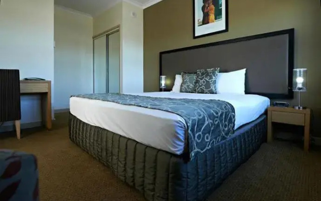 Rydges Mackay Suites