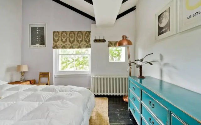1 Bed Bohemian Loft Style Apt