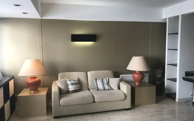 Studio Commodore