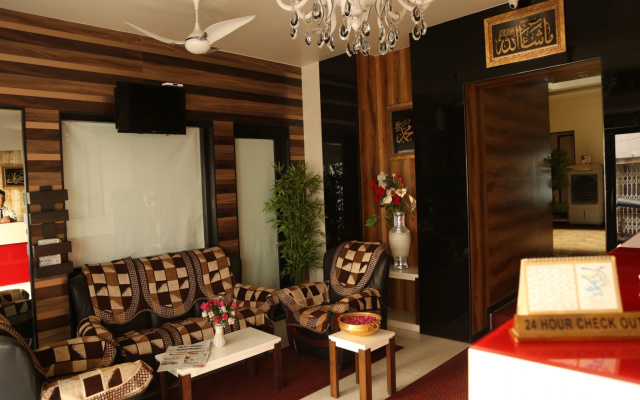 Hotel Madni Royale