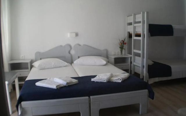 Corali Hotel Ios