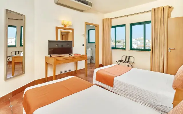 Oceanus Aparthotel