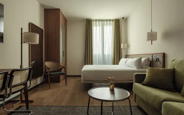 Batimont Suites & Apartments