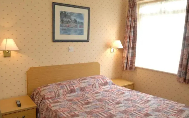 Devon Towers
