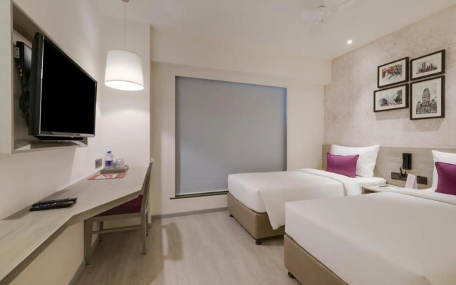 7 Apple Hotel Mahape