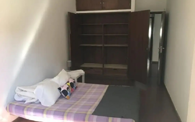 Aslep, Private Rooms in a Hostel