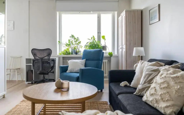 Beautiful upper floor studio in Kallio