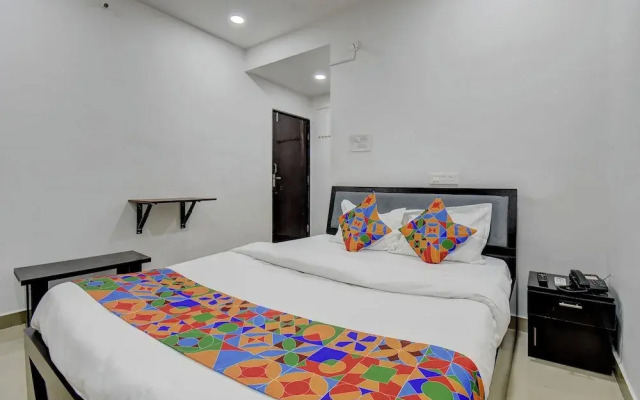 Fabhotel Spark Inn