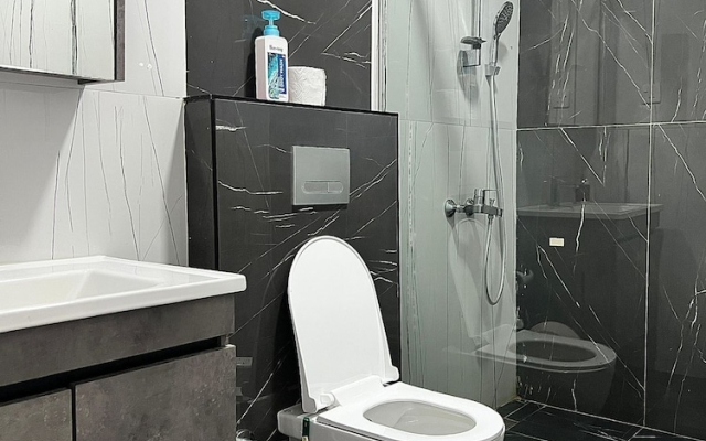 Aqua Gardens Apartments