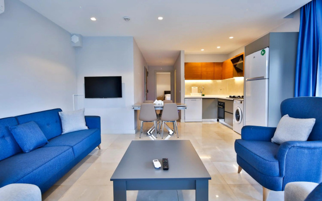 Отель Mene Suites