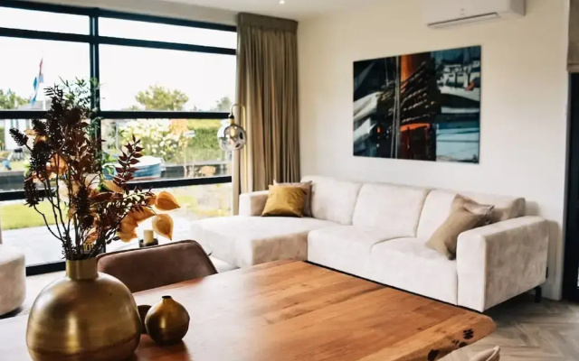 Waterfront Family Retreat
