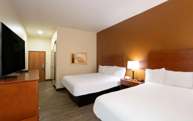 Baymont by Wyndham Savannah I-95