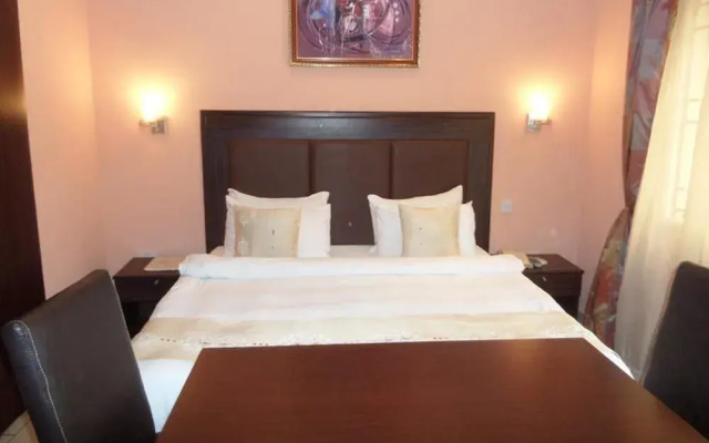 Triedent Suites