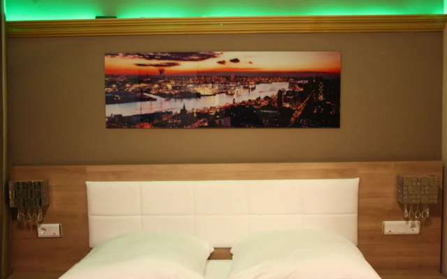 C&S Hotel