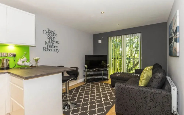 Pullman House Serviced Apartments