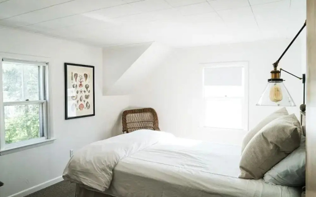 Downtown 3br On Water 3 Bedroom Home