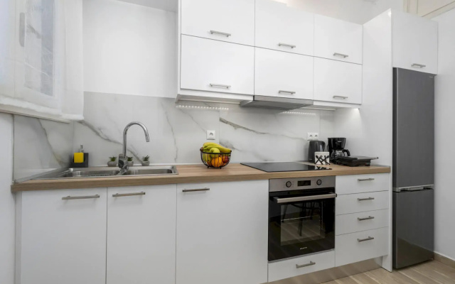 Aristo Apartment by Estia