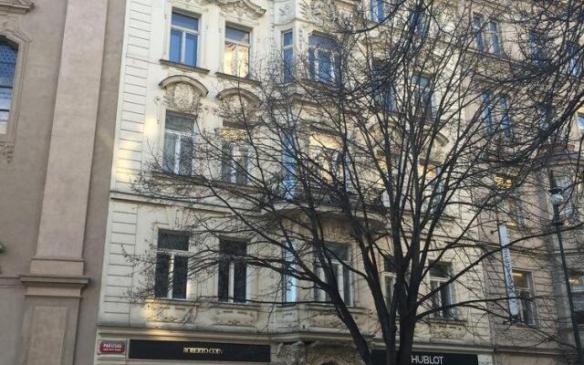 Отель Pařížská 1 Чехия, Прага - отзывы, цены и фото номеров - забронировать отель Pařížská 1 онлайн вид на фасад