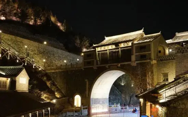 Yuexian Boutique Apartment (Shanghai Nanjing East Road)