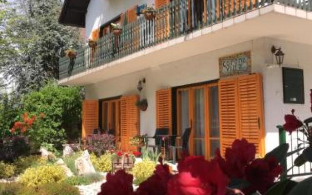 Отель Corona Villa Венгрия, Хевиз - отзывы, цены и фото номеров - забронировать отель Corona Villa онлайн вид на фасад