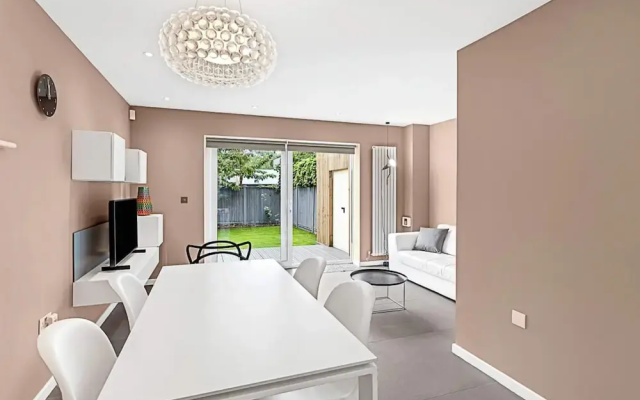 2-bed Getaway Near East Dulwich Station