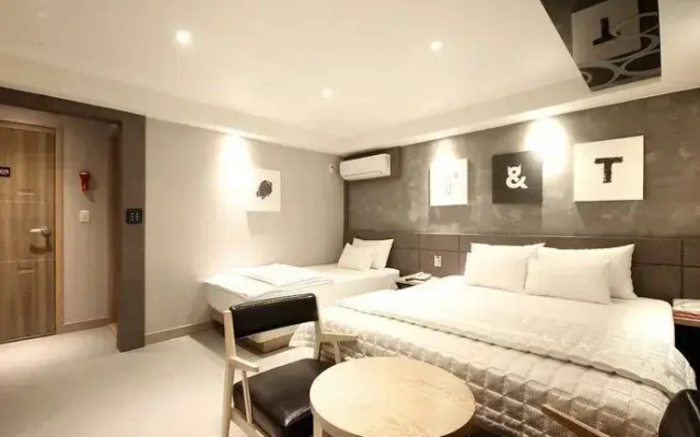 Busan Myongji Marr