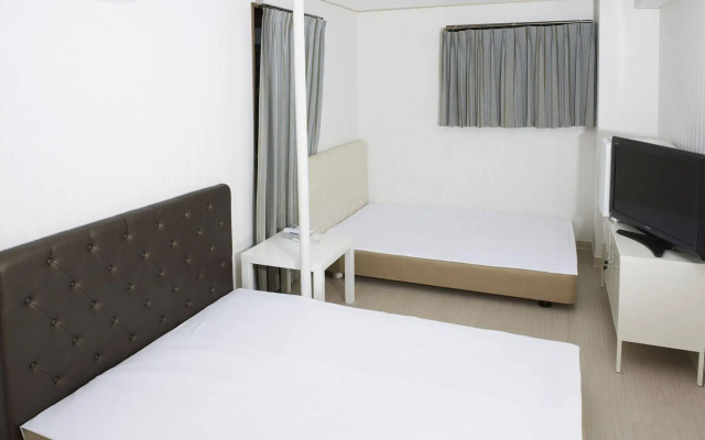 Hotel Empire in Shinjuku