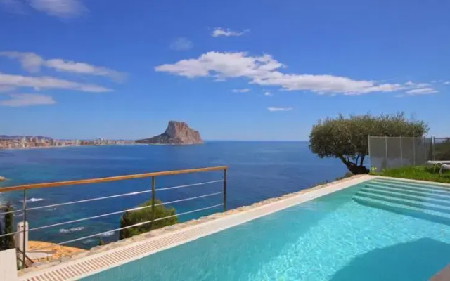 Villa Thais