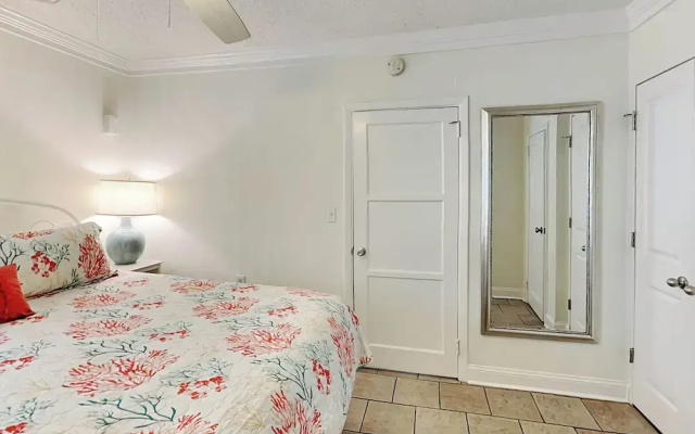 Captains Quarters B by Tybee Vacation Rentals