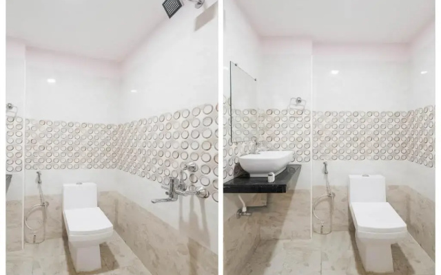 Navya Grand Lodge by OYO Rooms