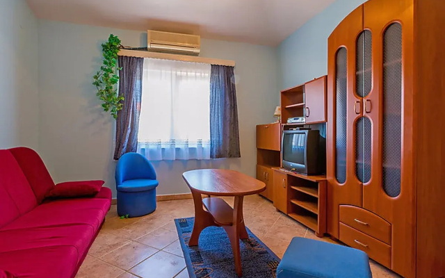 Apartment Delfin Karlobag 28307