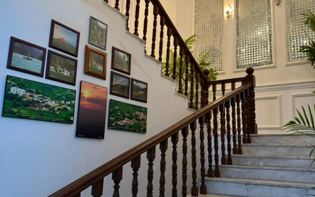 White House Karachi