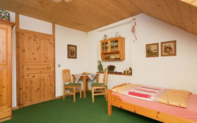 Warm Apartment in Bombogen Germany with Private Parking